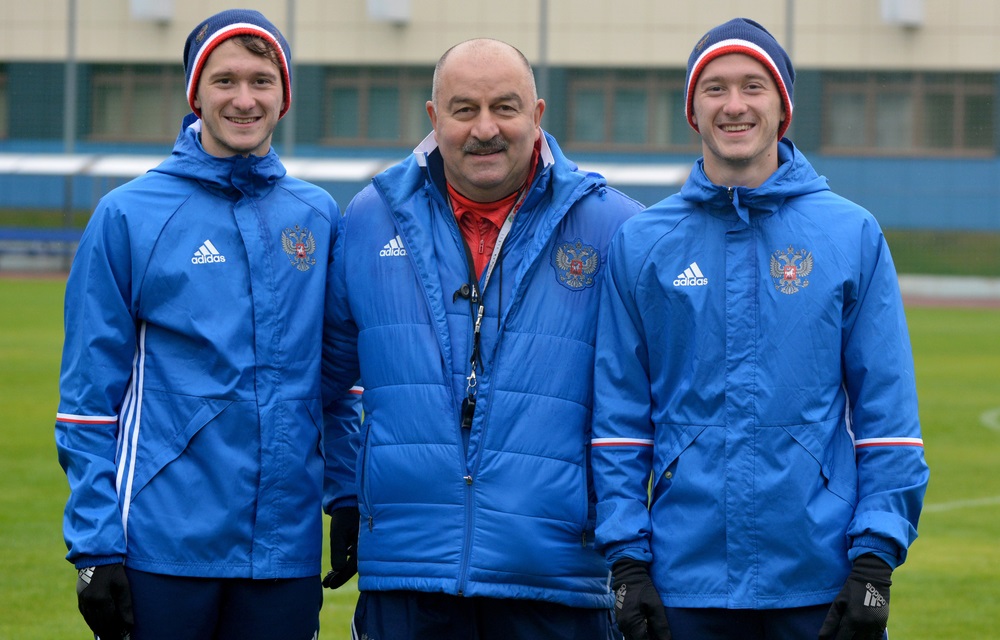Miranchuk tvillingerne med Ruslands landstræner Cherchesov