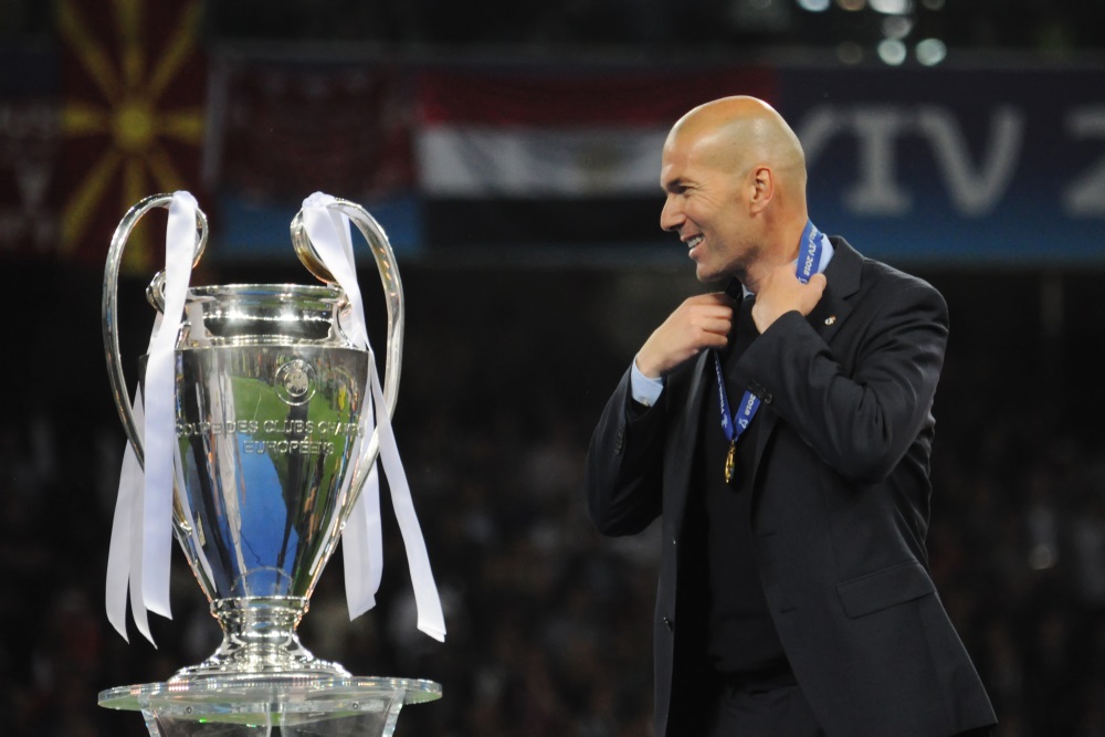 Zinedine Zidane med CL-medalje