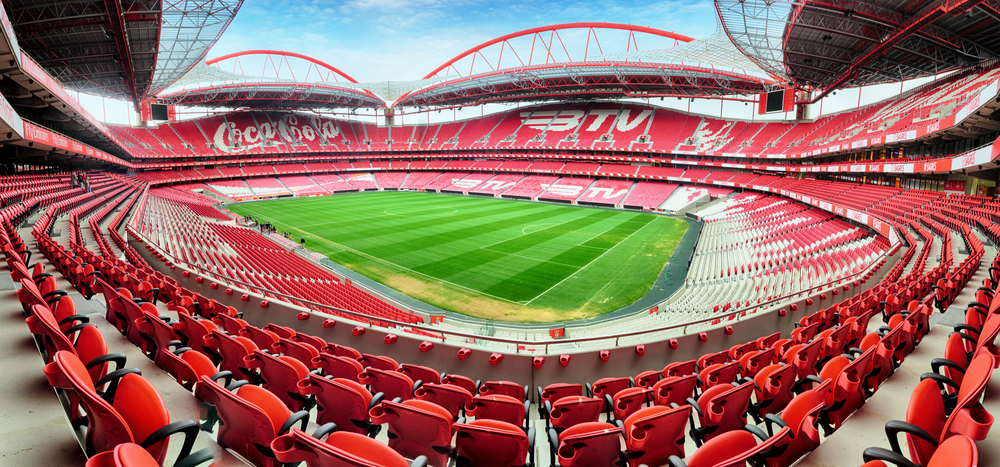 Kampen spilles på Benfica stadion